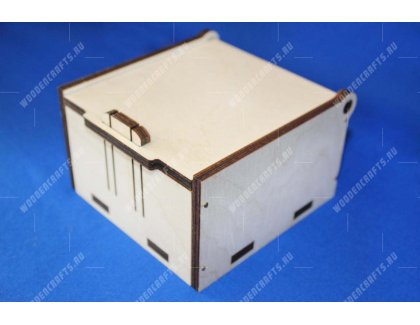 Коробка с крышкой 10 х 10 х 5 см (1076)